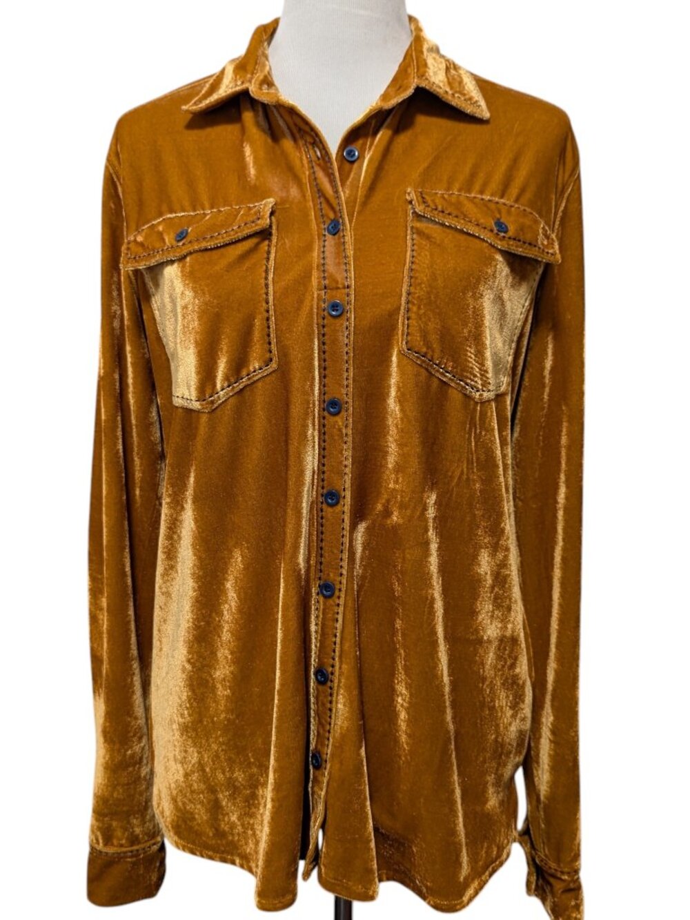 Cowgirl Tuff Womens Size M Mustard Gold Velvet Western Button Up Pockets L/S Top